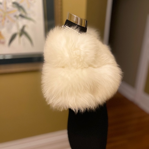 Fur stole - Picture 7 of 9